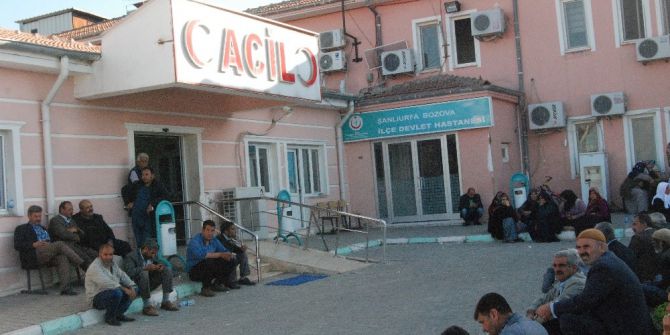 Kazada Ölenlerin Yakınları Hastaneye Akın Etti