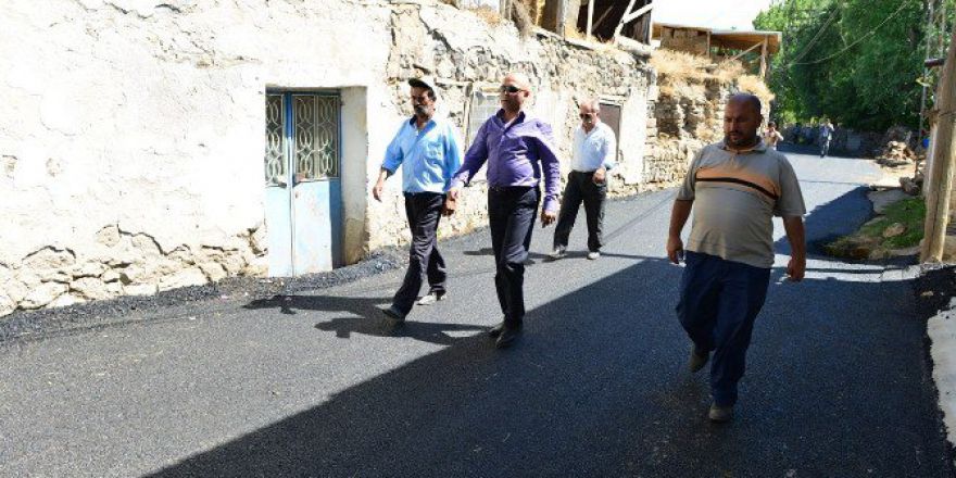Çayırtepe’liler İlk Kez Gördükleri Asfaltı Değerlendirdiler;