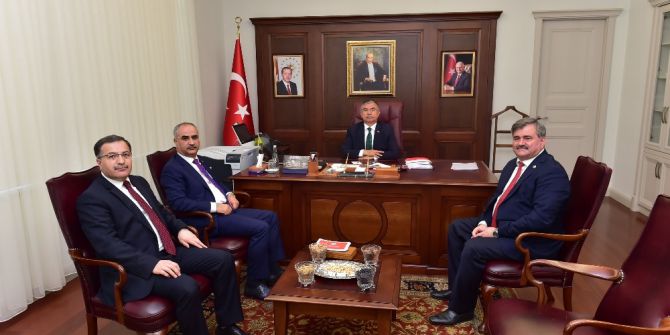 Çaturoğlu, Bakan Yılmaz’dan İki Okul Talep Etti