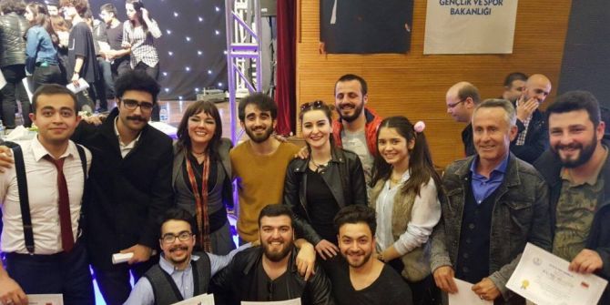 Trabzon Ve Rize Tiyatro Yarışmasında Birinciliği Paylaştı