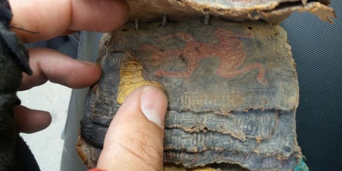 Adana’da El Yazması Tevrat Bulundu