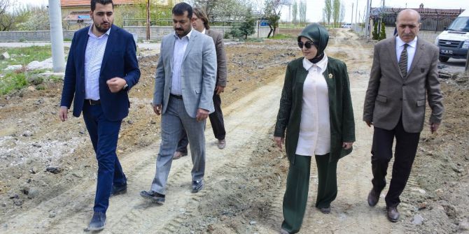 Meram’da 62 Mahallede Altyapı Çalışması Sürüyor