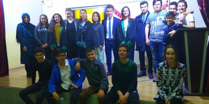 Öğrencilere Avukatlık Mesleği Tanıtıldı