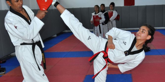 13 Yaşındaki Tekvandocu, Avrupa’yı Dize Getirmek İstiyor