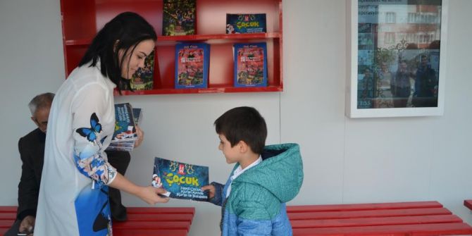 6k Akıllı Duraklar Yeni Dergi Ve Kitaplarla Buluştu