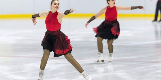 Buz Patenciler Yenimahalle’nin Gururu Oldu