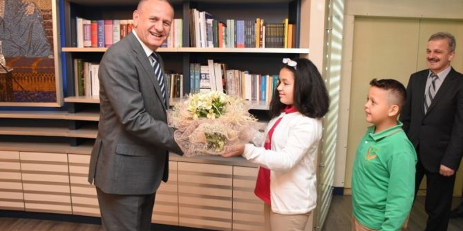 Başkan Keleş Koltuğunu Devretti