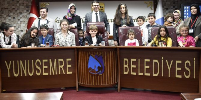 Mecliste Yetki Çocuklardaydı