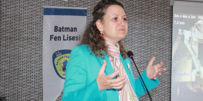 Batman’da ‘Bir Evden Bulmacası’ Konferansı