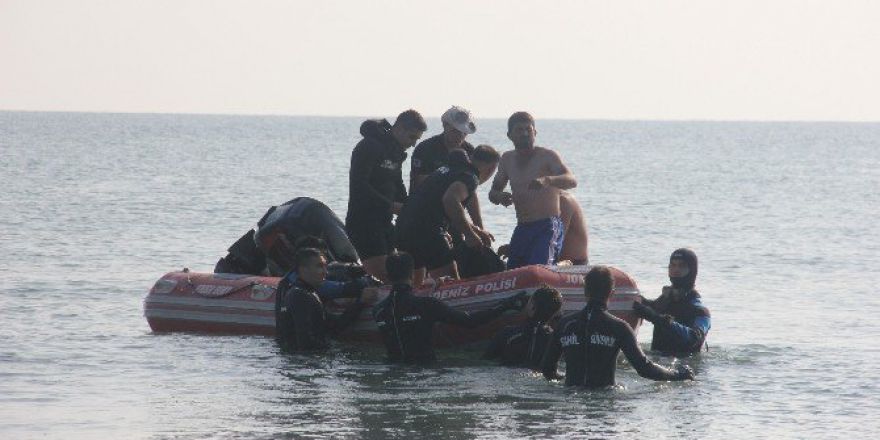 Denizde Kaybolan Çocuğun Cansız Bedeni Bulundu