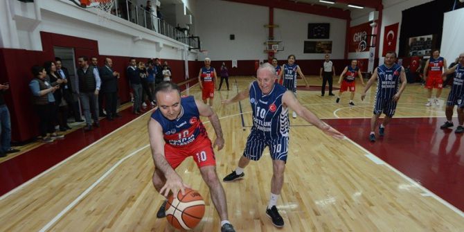 Denizli Valisinden Basketbol Şov