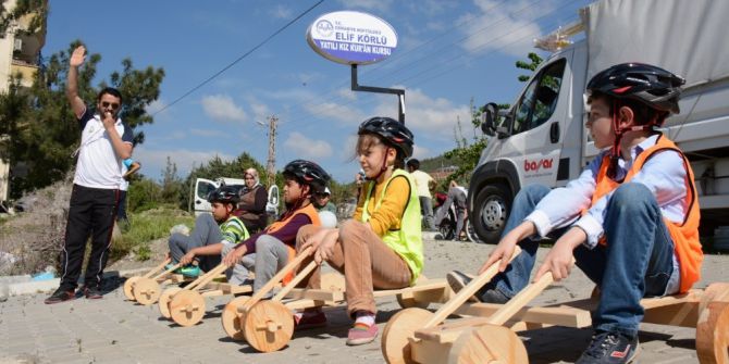 Tahta Araba Yarışlarına 120 Çocuk Katıldı