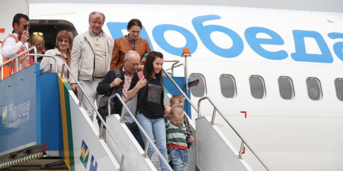 Gazipaşa Havalimanı’nda İlk Tarifeli Rus Uçağına Görkemli Karışlama