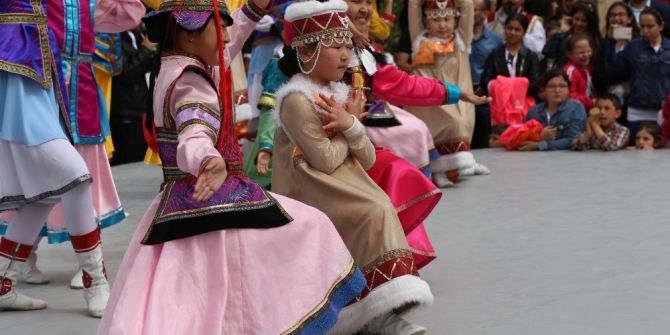 Dünya Çocuklarının Gösterileri Büyük İlgi Gördü