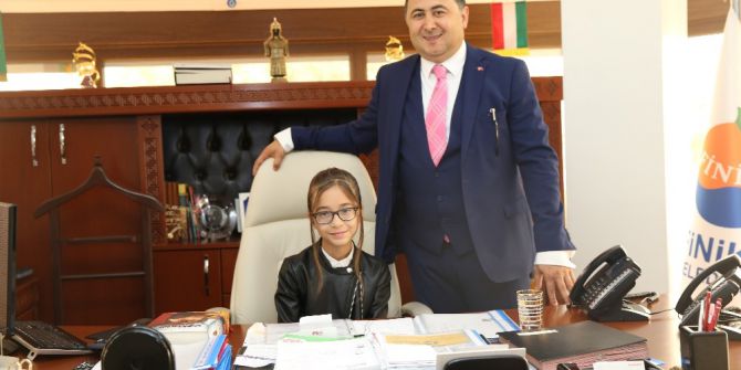 Finike’de 23 Nisan Kutlamaları