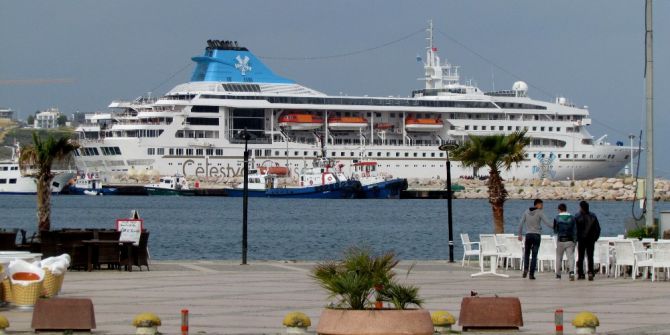 Çeşme’ye 68 Kez Kruvaziyer Gemisi Yanaşmıştı, Bu Yıl 33’e Düştü