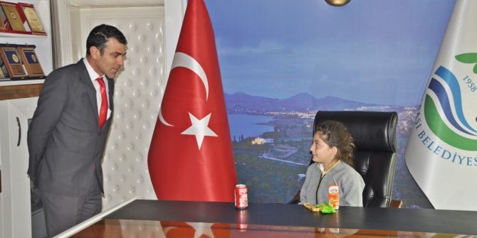 Gölbaşı Belediyesinde Koltuklar Koltuğunu Çocuk Başkan Devretti