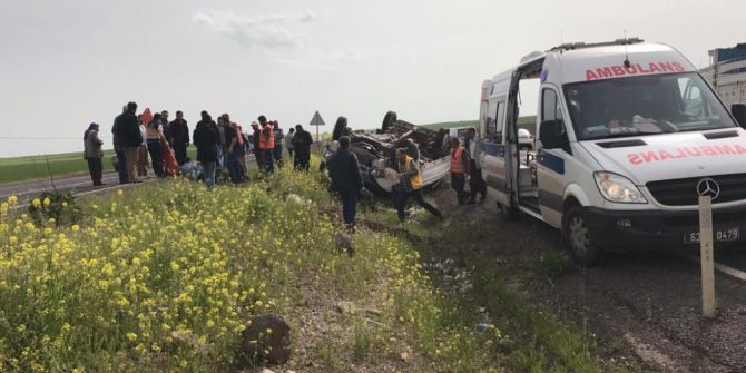 Takla Atan Pikaptaki 5 Kişi Yaralandı