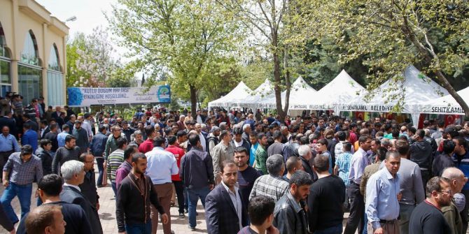 Şehitkamil Belediyesi Binlerce Kişiye Helva İkram Edildi