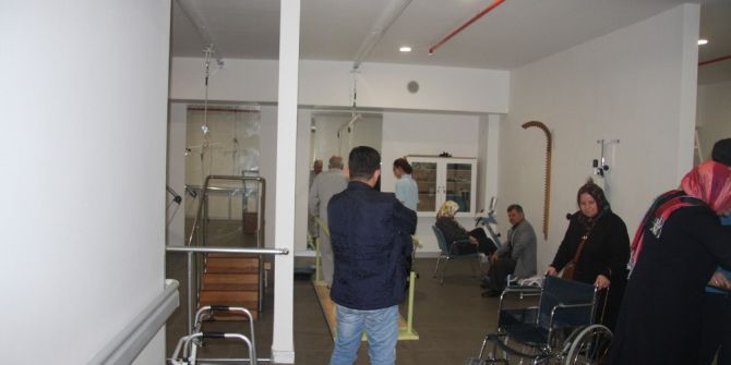 "Mutlu Adımlar Engelli Çocuk Bayramı"