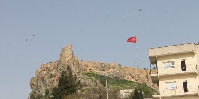 Mardin’de Uçurtma Festivali Başladı