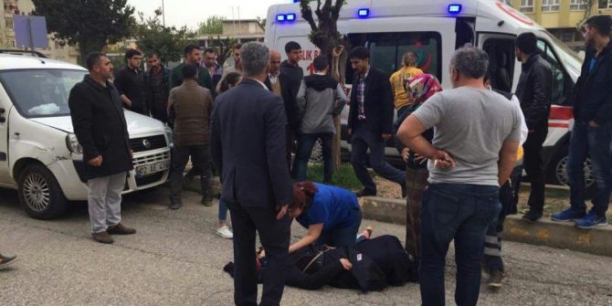 Hafif Ticari Araç Yayaya Çarptı: 1 Yaralı