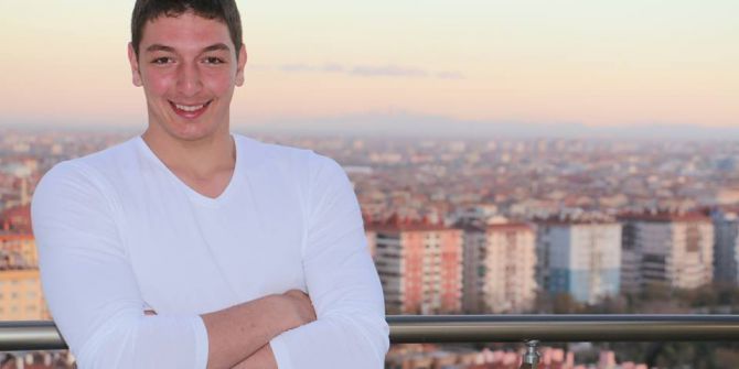 Kalbinden Bıçaklanan 19 Yaşındaki Genç Hayatını Kaybetti