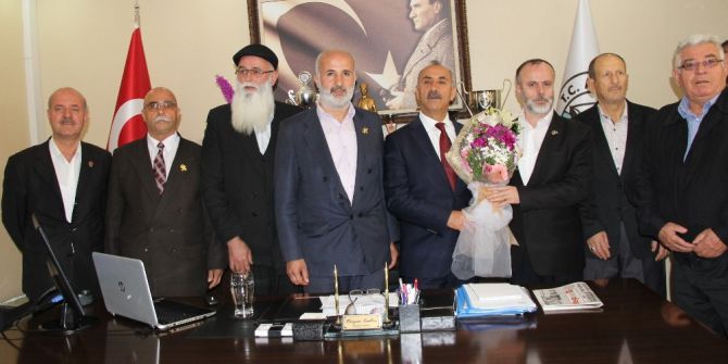 Kanaat Önderlerinden Sağduyu Çağrısı