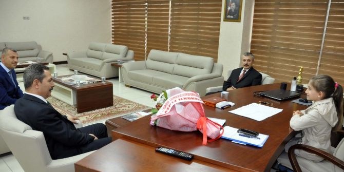 Çocuk Başkan Elanur, Ereğli’nin İl Olmasını İstedi