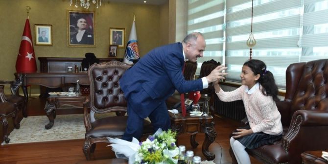 Vali Çakacak: “Büyük Devletlerin Çocuklarının Hayalleri De Büyük Olur”