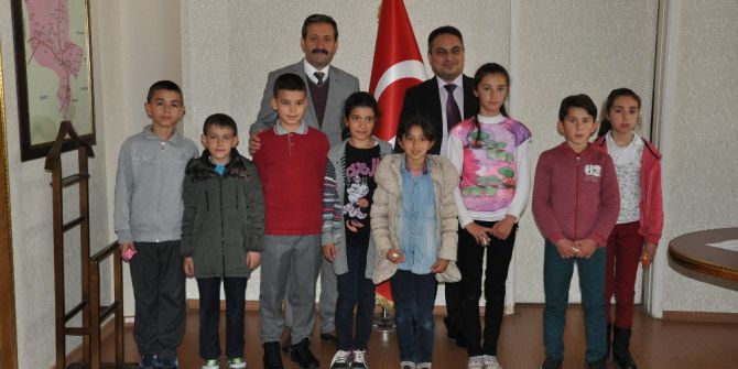 Mangala Ve Satranç Turnuvalarında Dereceye Giren Öğrenciler Ödüllendirdi