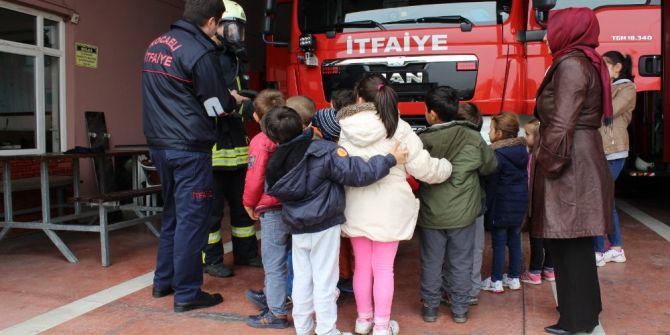 23 Nisan Çocukları İtfaiye Personelini Unutmadı
