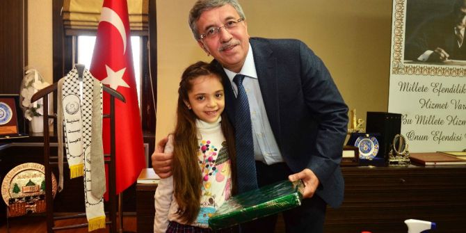 Pursaklar Belediye Başkanı Çetin’den 23 Nisan Mesajı