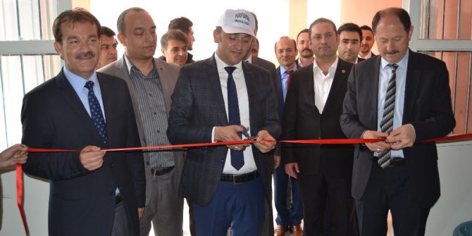 Kozan’da Liselerde Tubitak Bilim Fuarları Açıldı