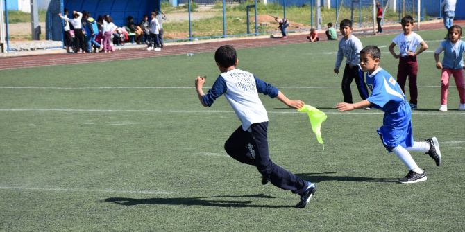 Kahta’da Sokak Oyunları Şenliği Düzenlendi