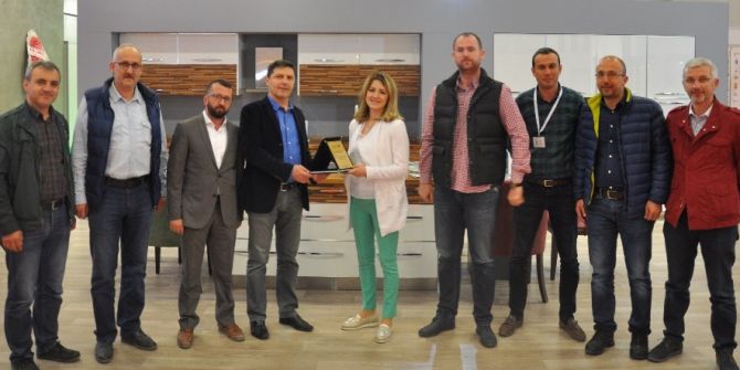 İtso’dan İnşaat Fuarı’na Katılan Üyelerine Plaket