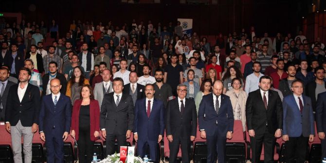 Gagiad’dan ‘Mezun Olmak Yeterli Mi” Konulu Panel