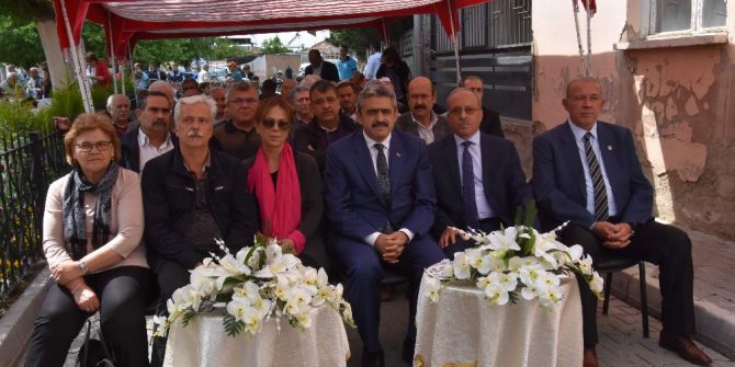 Nazilli’nin Simgesi Muhammed Zühdi Uşşaki Türbesi Ziyarete Açıldı