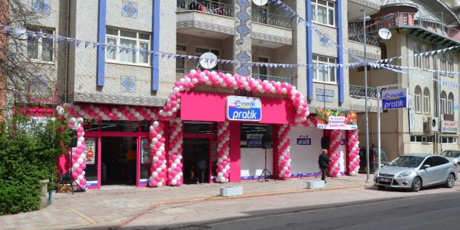 Esenlik Pratik Marketlerin 7.’si Hasanbey Caddesinde Açıldı