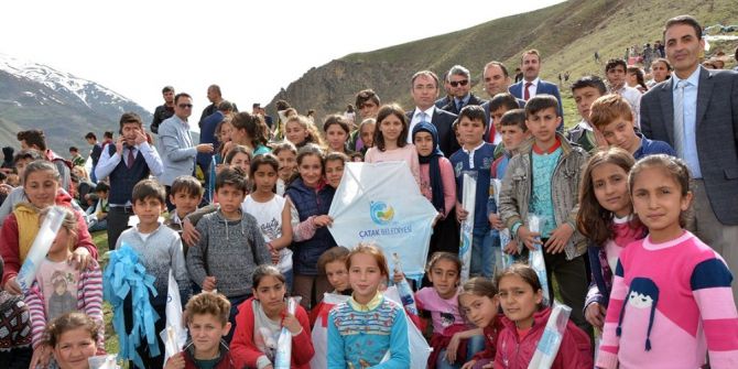 Çatak’ta Gökyüzü Uçurtmalarla Renklendi