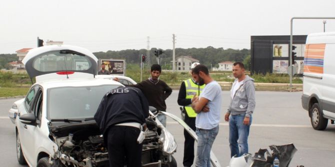 Hurdaya Dönen Araçtan Burnu Bile Kanamadan Çıktı