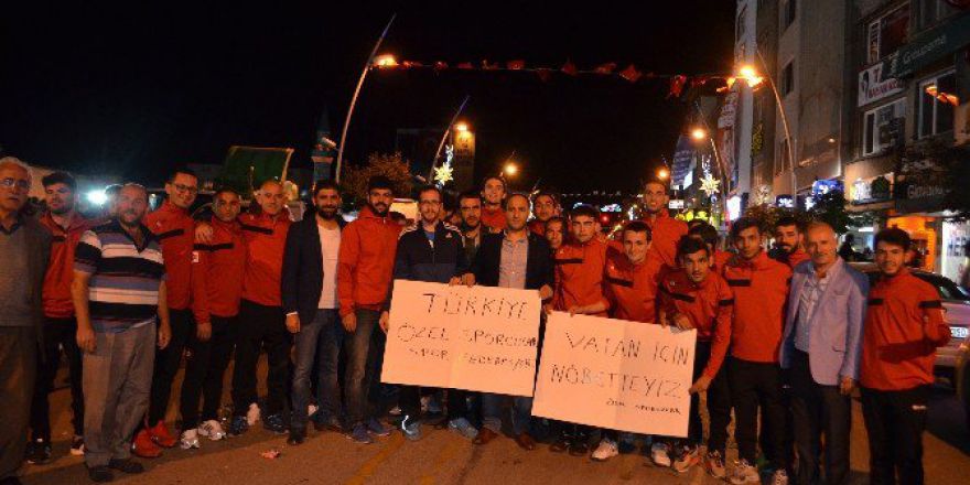 Demokrasi’nin Özel Nöbetçileri