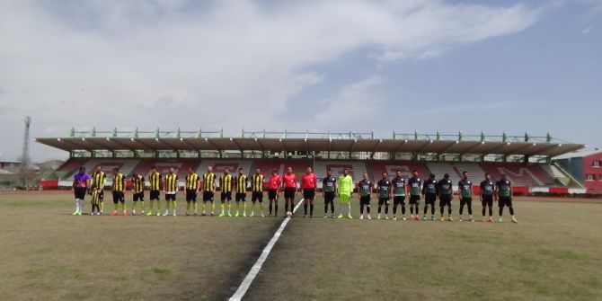 Ağrı Spor Kendi Evinde Zorda Olsa Kazanmasını Bildi