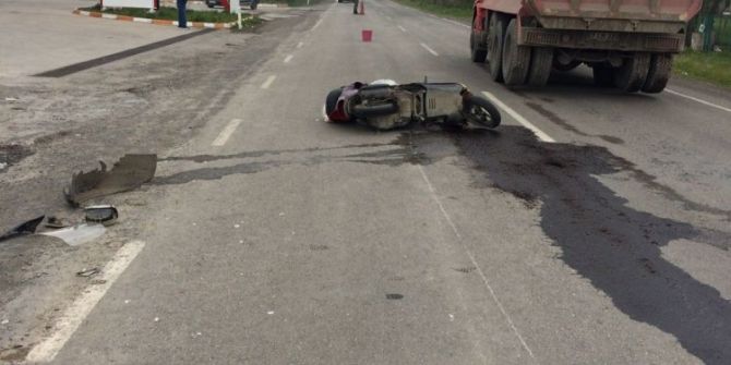 Motosiklet İle Otomobil Çarpıştı: 1 Yaralı