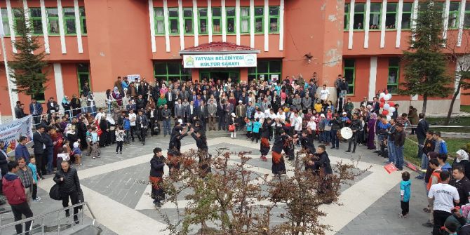 Tatvan’da "Çocuk Şenliği" Düzenlendi