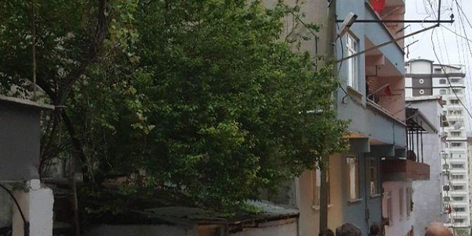 Eşiyle Tartışan Şahıs Çocuğunu Rehin Aldı