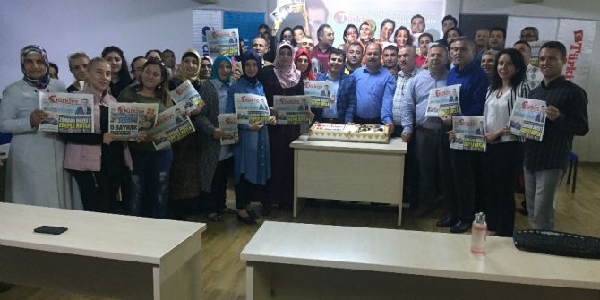 Adana Bölge Çalışanları, Türkiye Gazetesinin 48. Yılını Kutladı