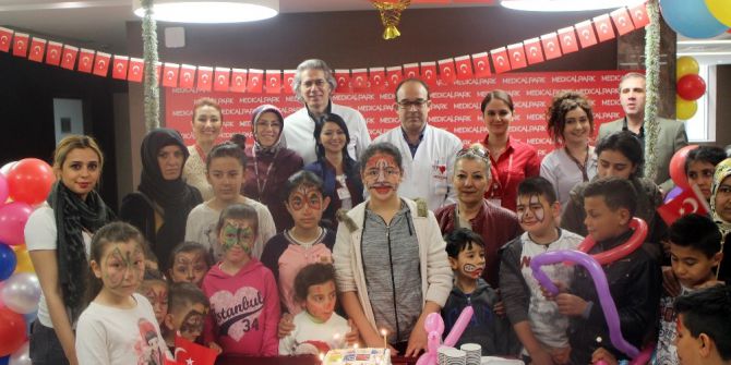 Yenimahalleli Çocuklara 23 Nisan Hediyesi