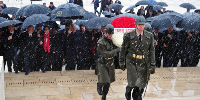 Devlet Erkanı Anıtkabir’de