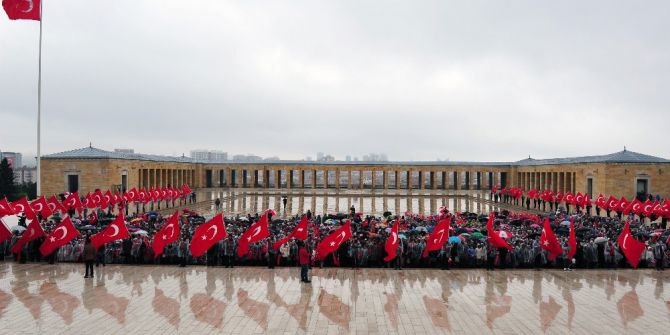 23 Nisan Kutlamalarına Kar Sürprizi